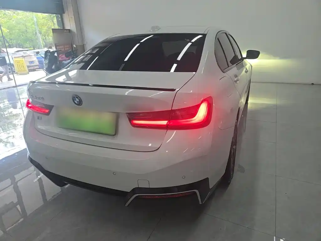 BMW i3 2024