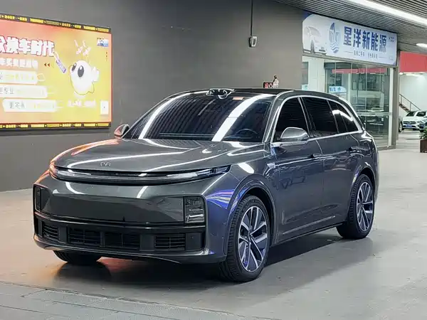 Li Auto L7 2025