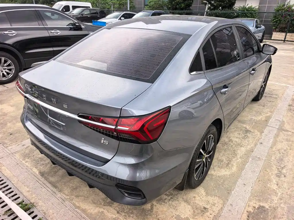 Roewe i5 2021