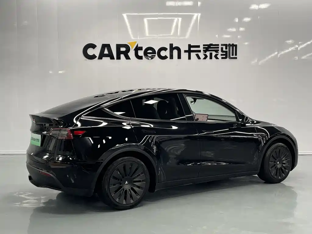 Tesla Model Y 2022 — фото 16