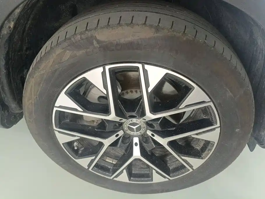 Mercedes-Benz GLC 2025