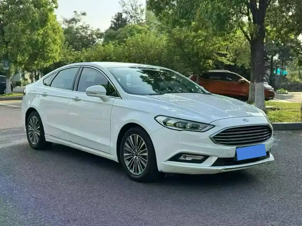 Ford Mondeo 2018 — фото 3