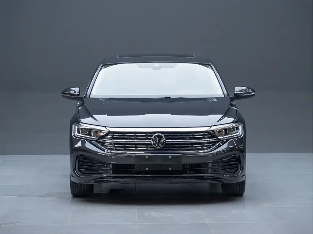Volkswagen Sagitar 2022