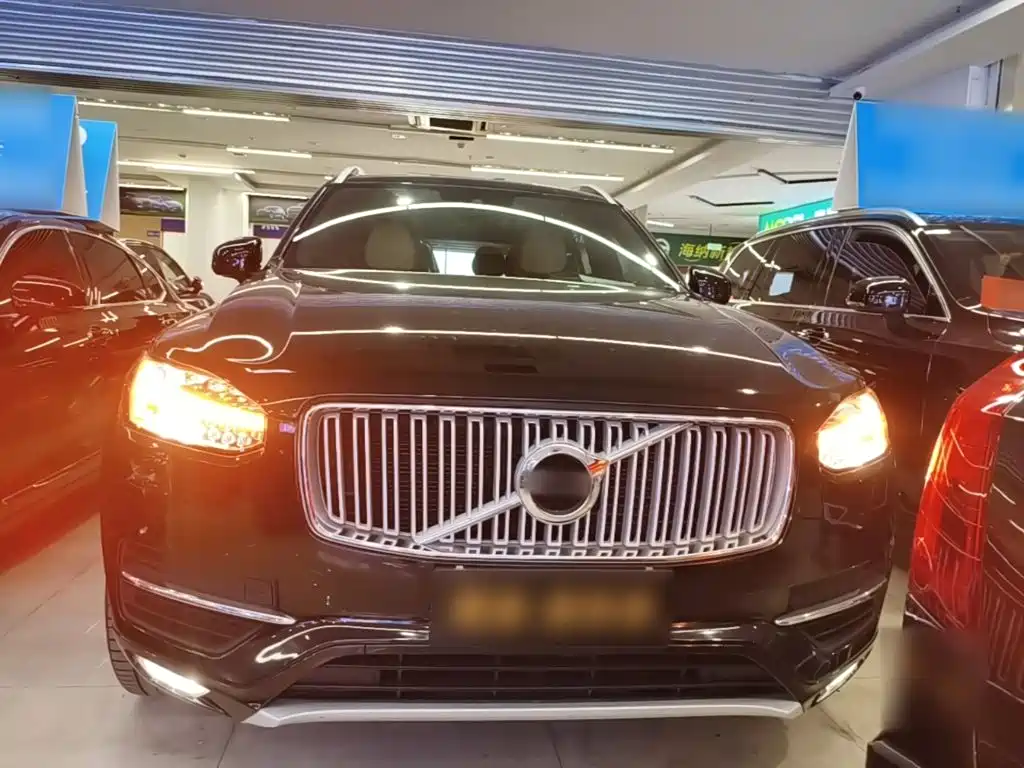 Volvo XC90 2017 — фото 3