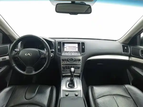 Infiniti G Series 2011