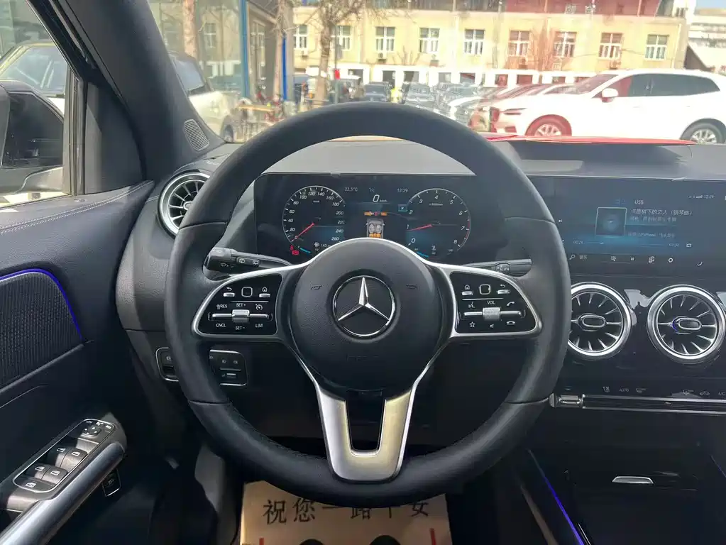 Mercedes-Benz GLA 2021 — фото 21