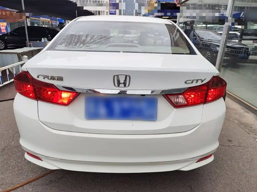 Honda City 2015 — фото 6