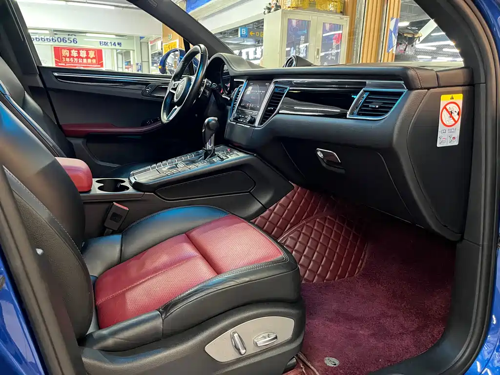 Porsche Macan 2017 — фото 15