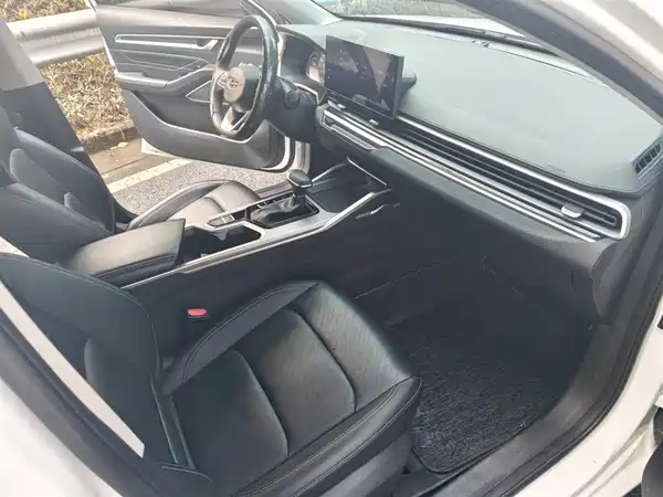 Geely Xingrui 2023
