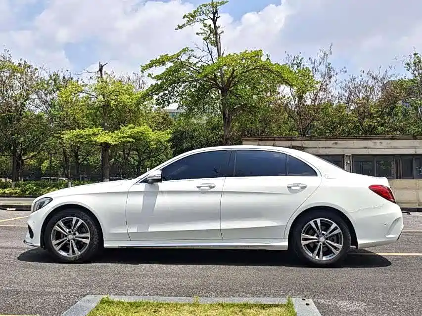 Mercedes-Benz C-Class 2017 — фото 3