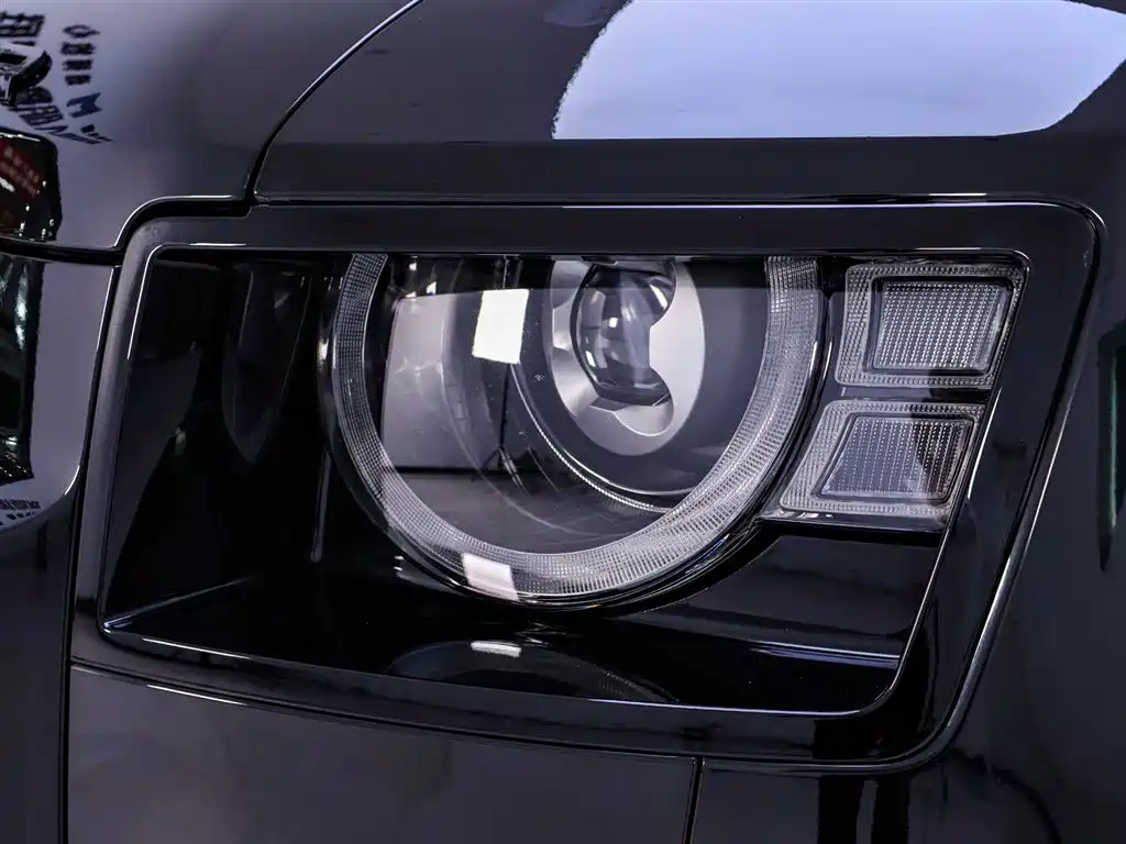 Land Rover Defender 2022 — фото 4