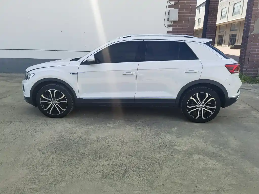 Volkswagen T-Roc 2019 — фото 13