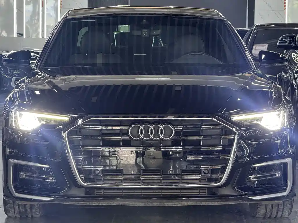 Audi A6L 2022