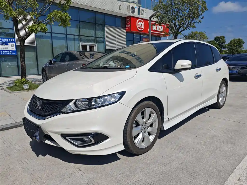 Honda Jade 2016