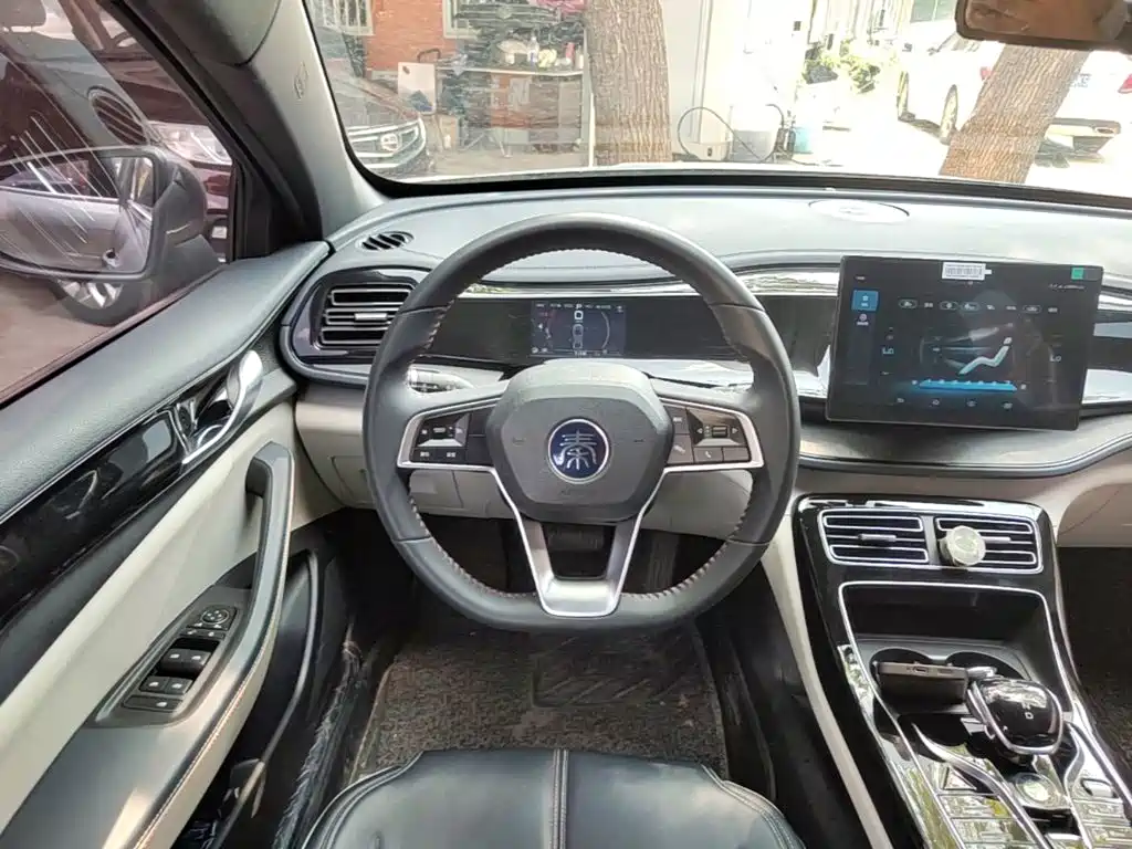 BYD Qin PLUS 2023 — фото 11