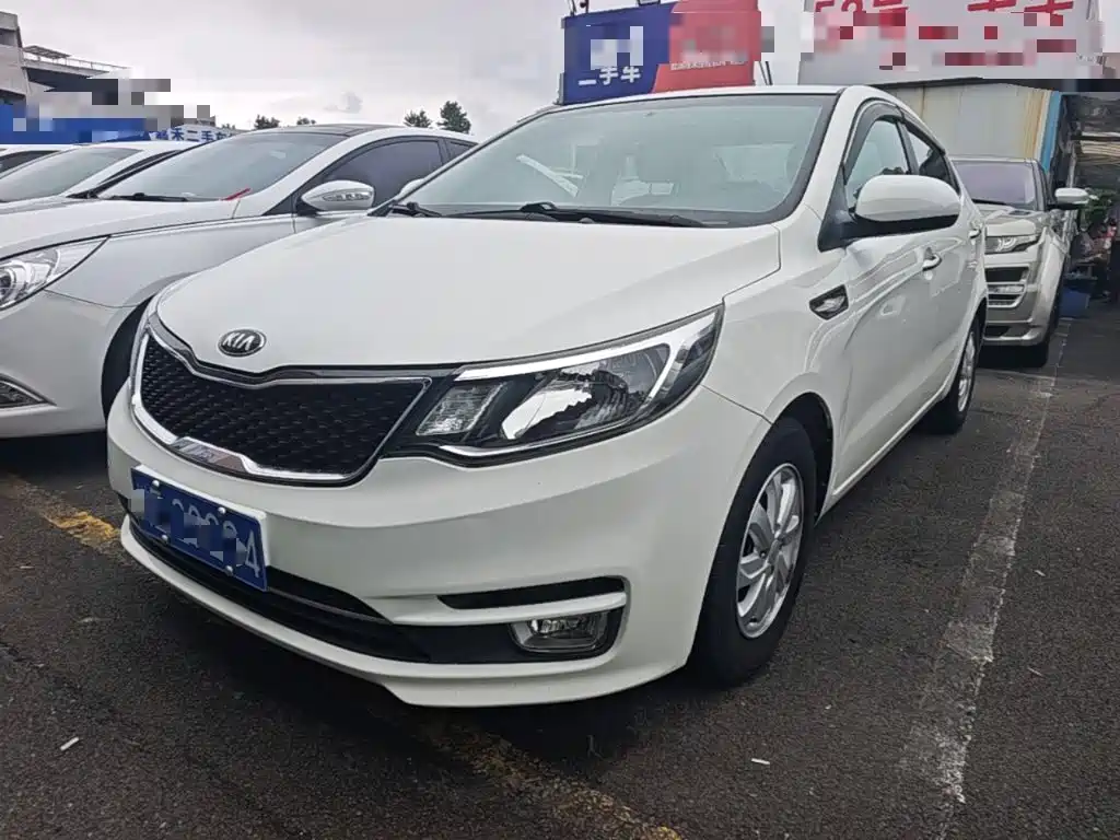 Kia K2 2016 — фото 1