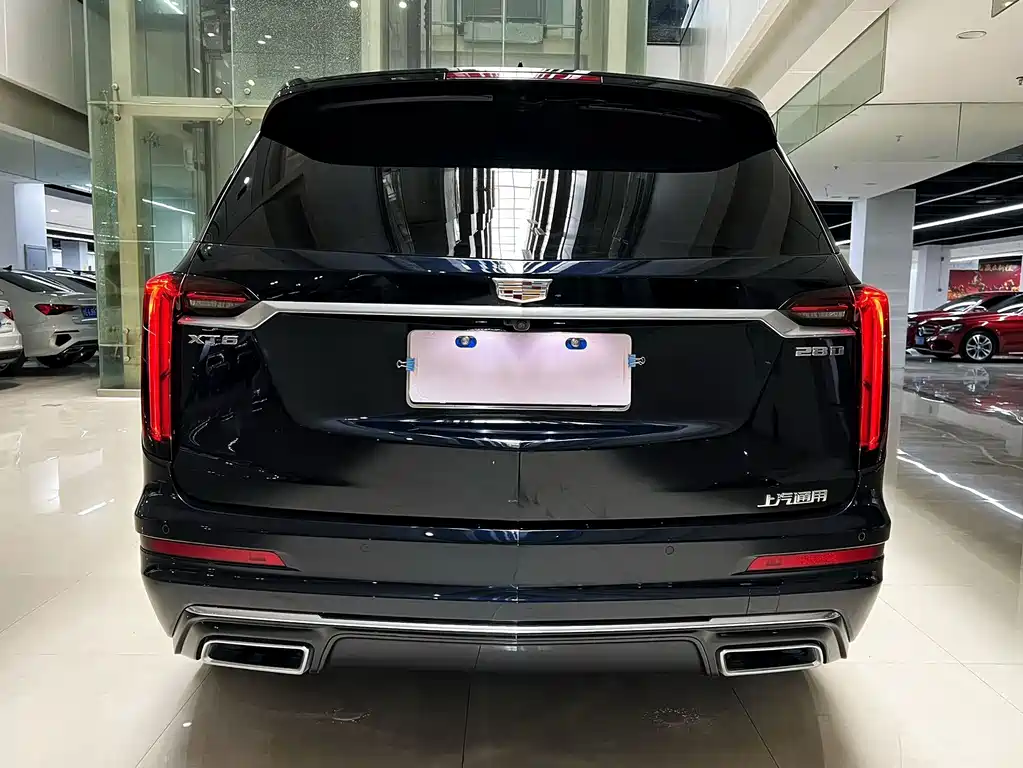 Cadillac XT6 2021 — фото 7