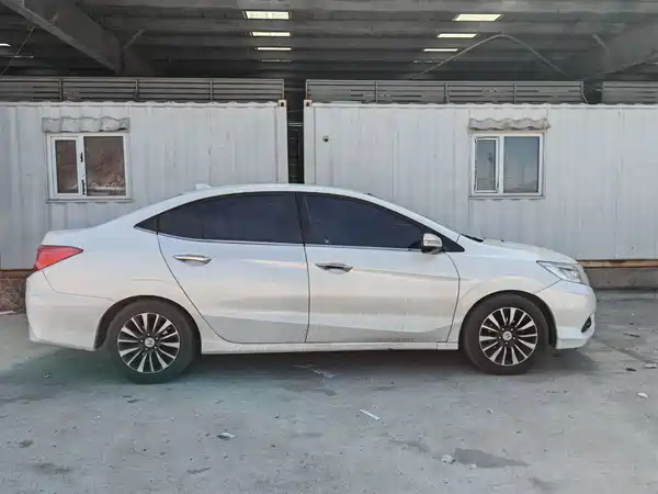 Honda Crider 2013