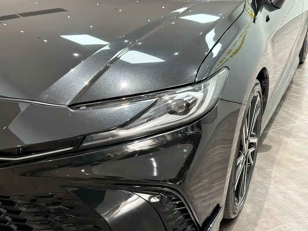 Toyota Camry 2025 — фото 27