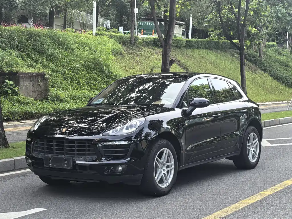 Porsche Macan 2016