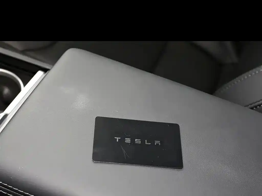 Tesla Model 3 2024 — фото 12