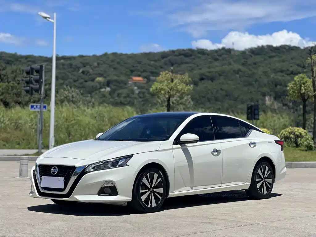 Nissan Teana 2021 — фото 1