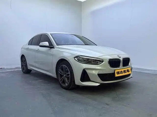 BMW 1 Series 2021