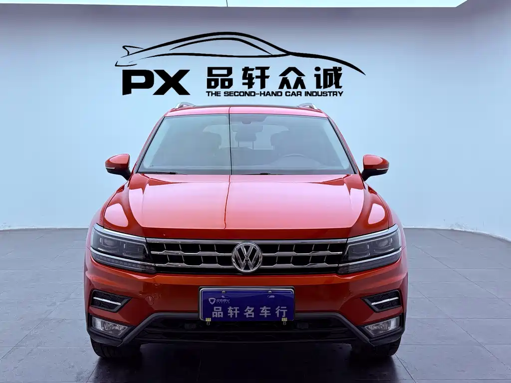 Volkswagen Tiguan L 2017 — фото 2