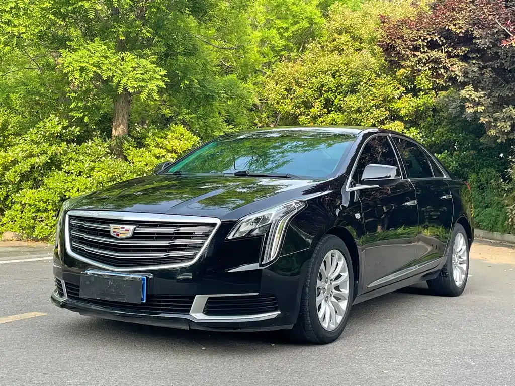 Cadillac XTS 2018 — фото 1