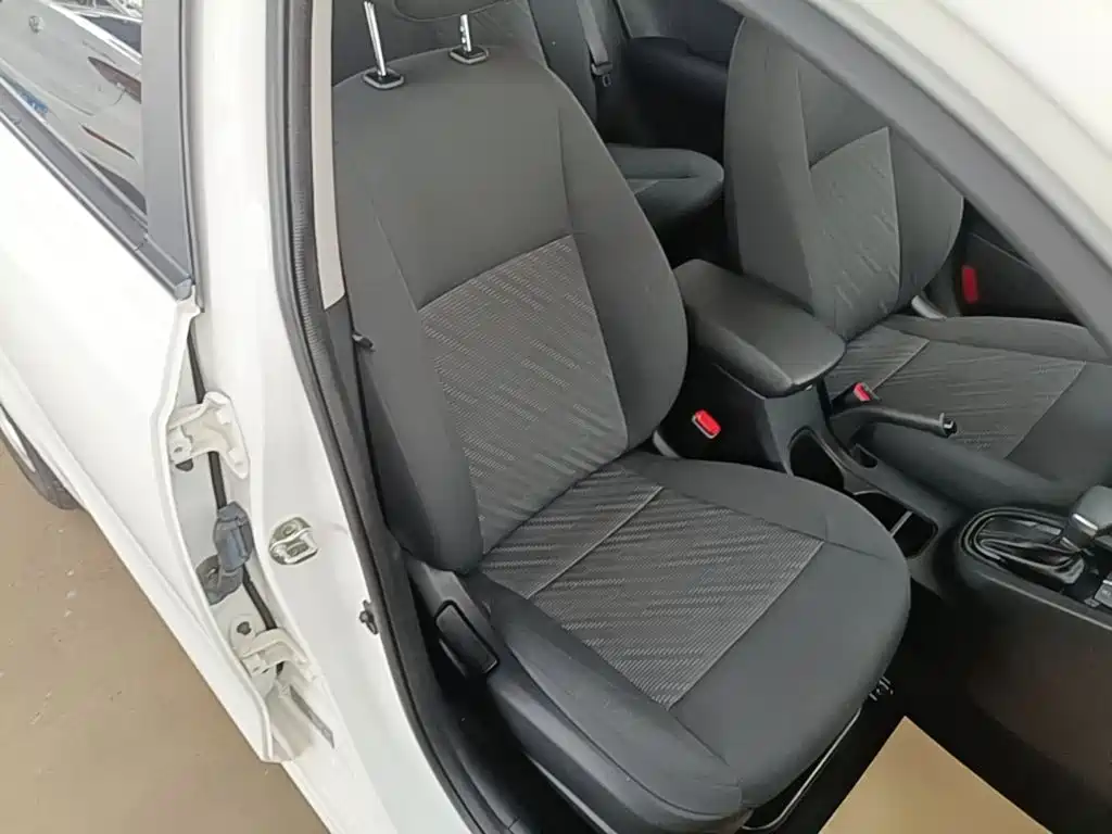 Kia Forte 2021 — фото 25