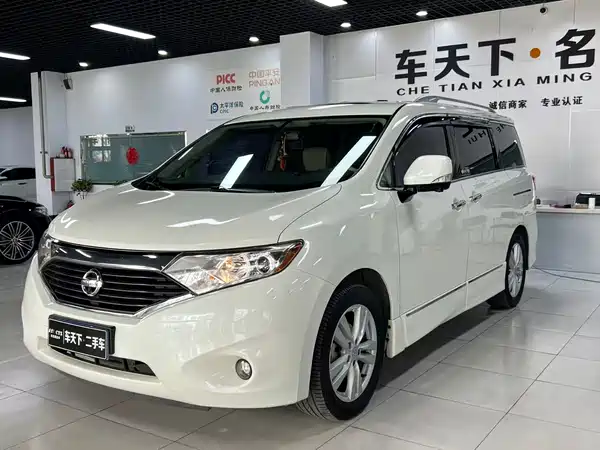 Nissan Quest 2015