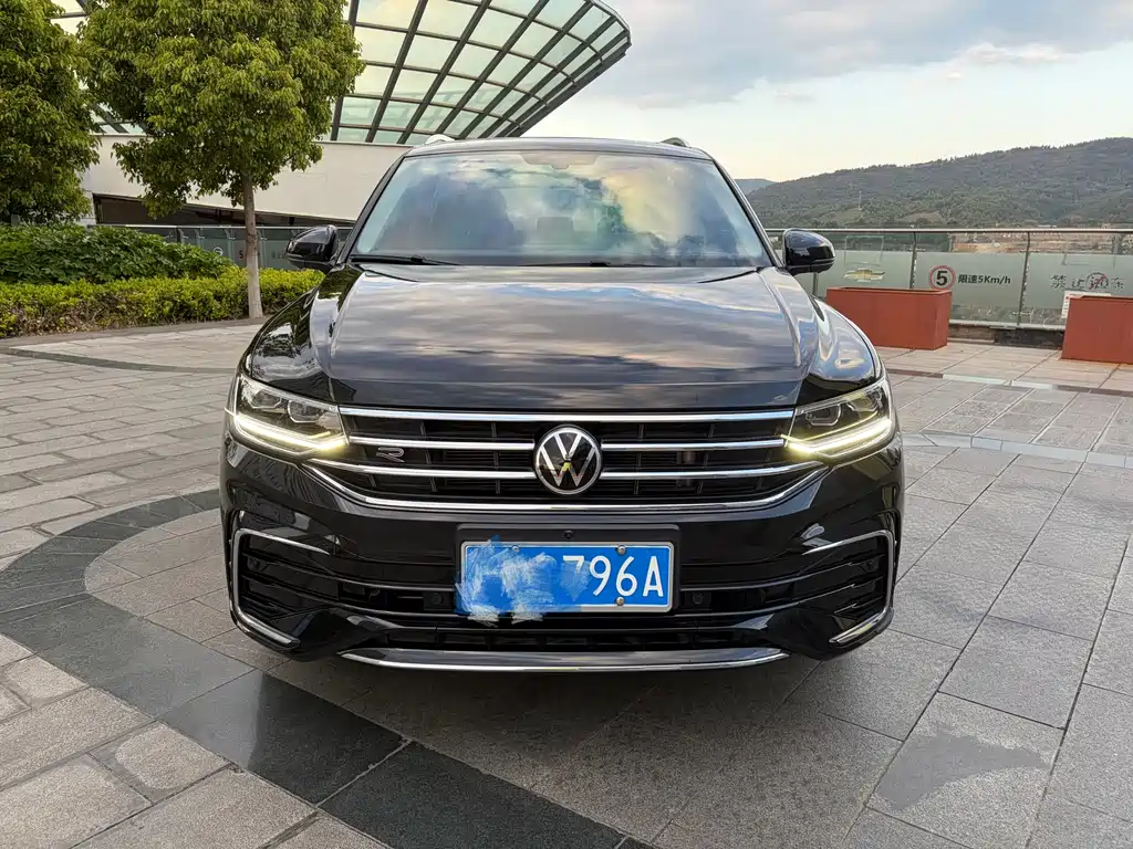 Volkswagen Tiguan L 2022 — фото 2