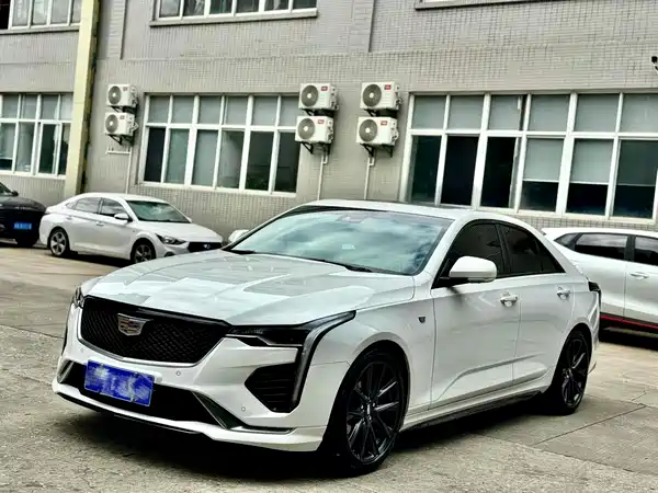 Cadillac CT4 2021