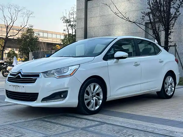 Citroën C4L 2014
