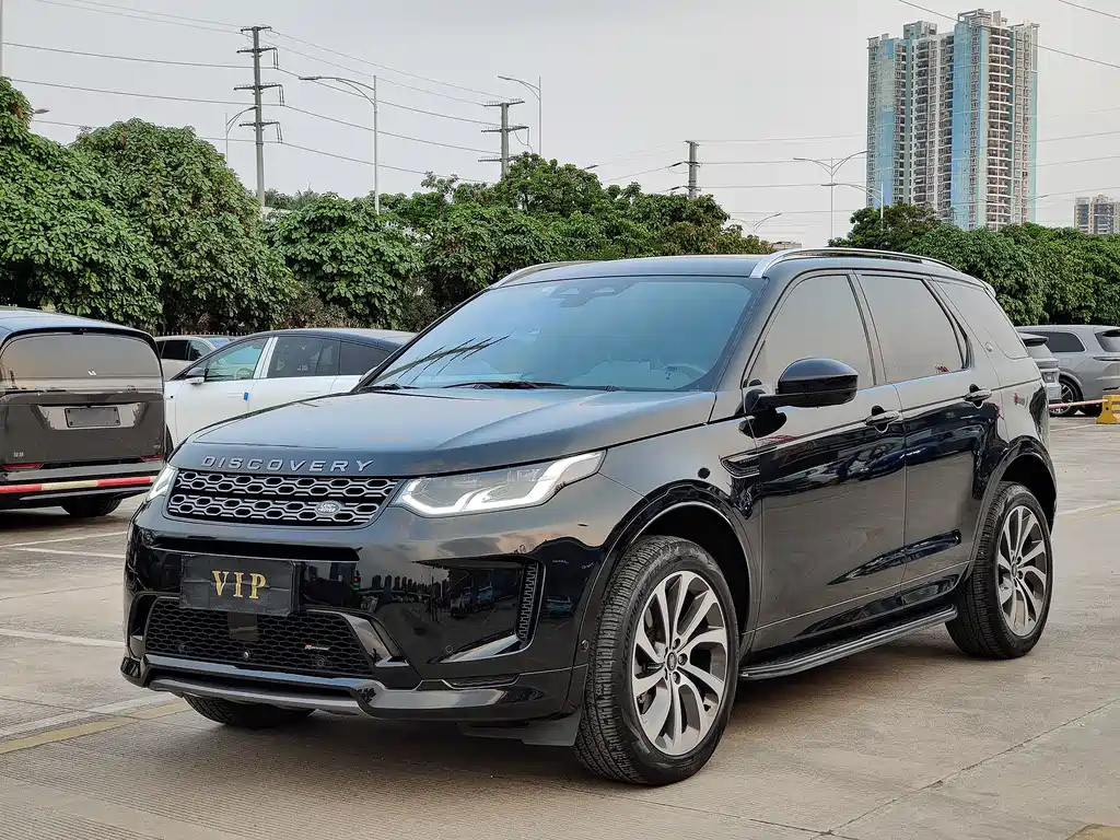 Land Rover Discovery Sport 2023 — фото 1