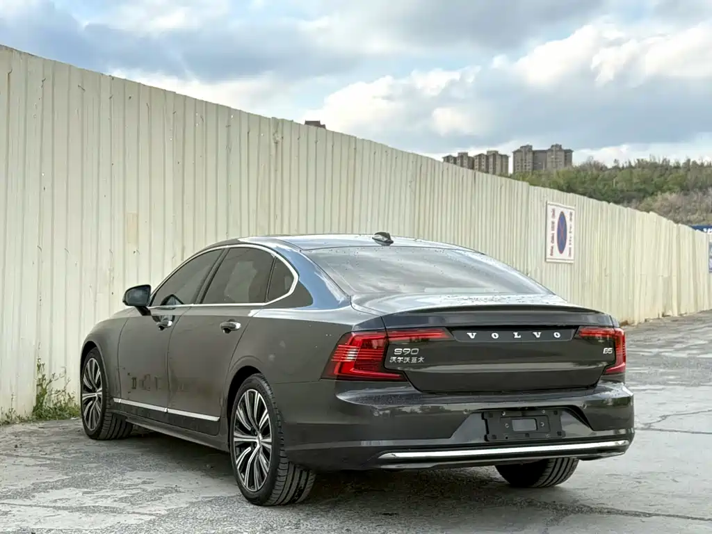 Volvo S90 2022 — фото 9