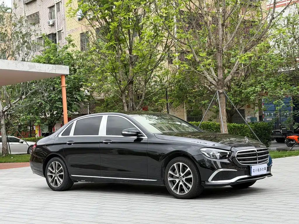 Mercedes-Benz E-Class 2017 — фото 3