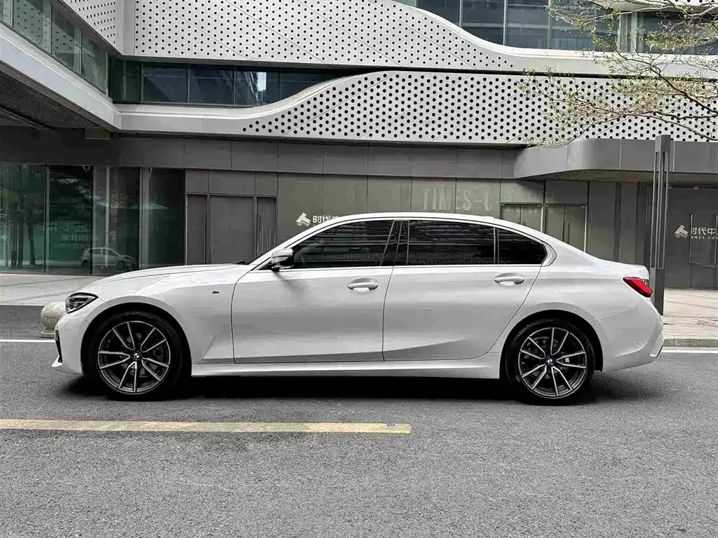 BMW 3 Series 2020 — фото 20