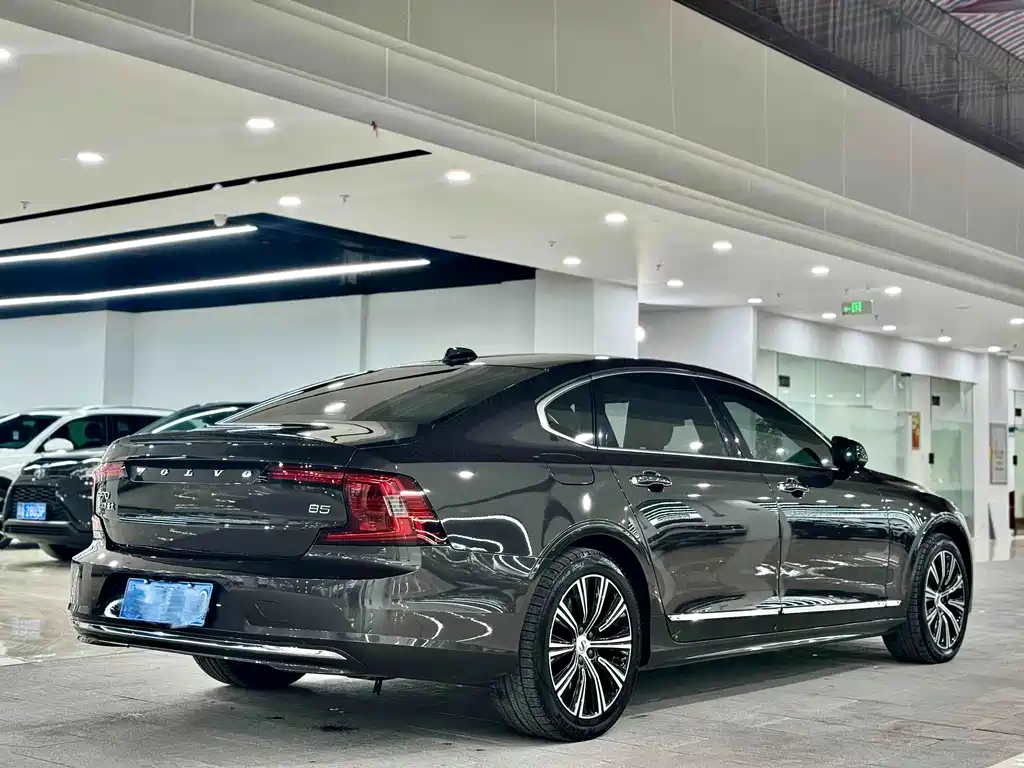 Volvo S90 2021 — фото 14