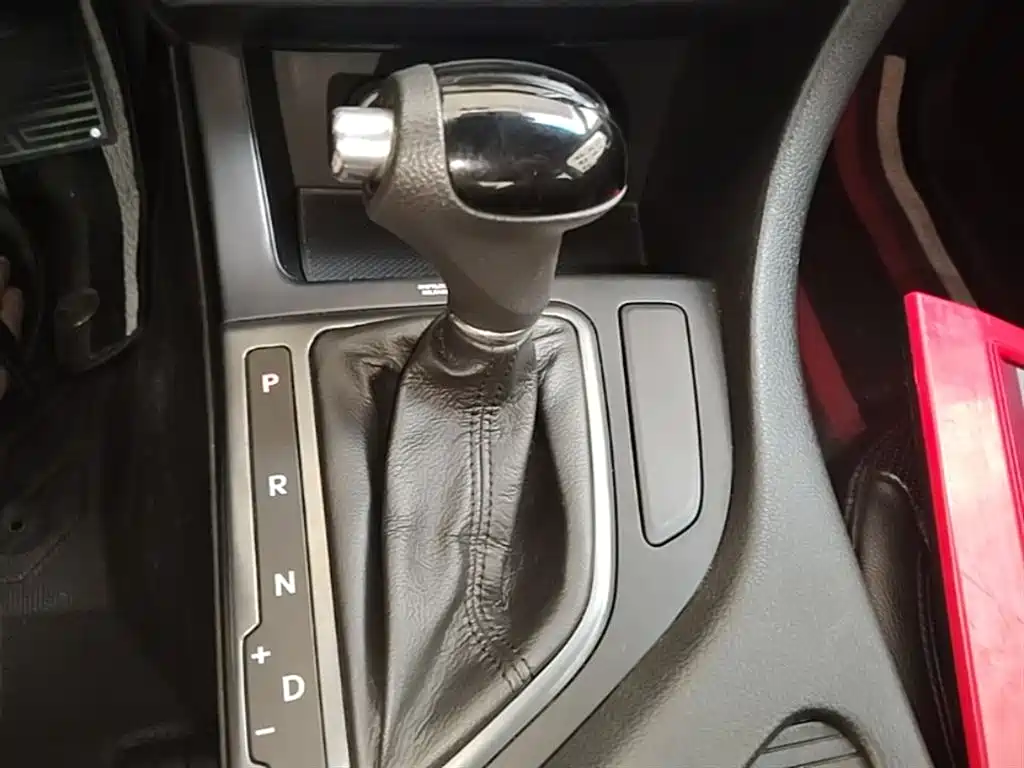 Kia K5 2015 — фото 10