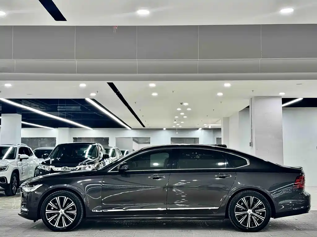 Volvo S90 2021 — фото 4