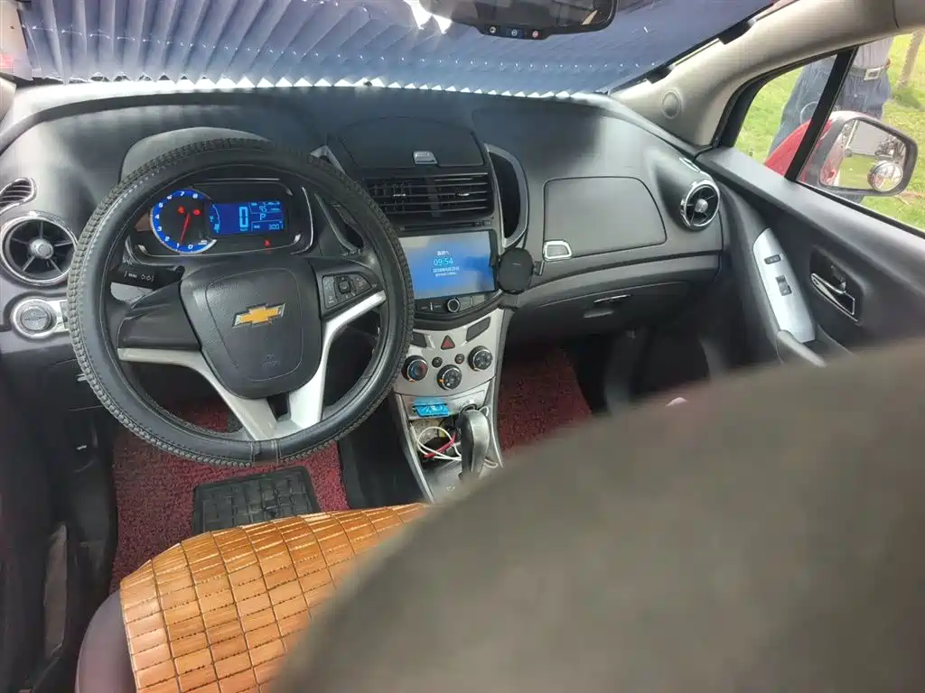 Chevrolet Trax 2015 — фото 13