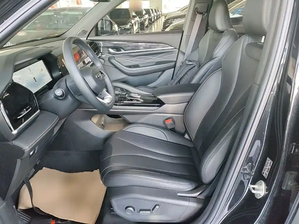 Geely Xingyue L 2025 — фото 15