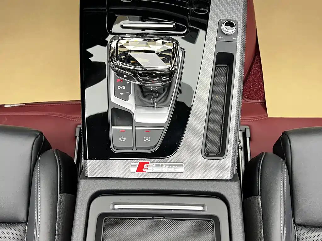 Audi Q5L 2026 — фото 25