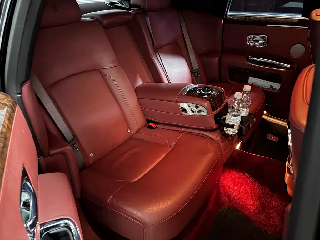 Rolls-Royce Ghost 2012