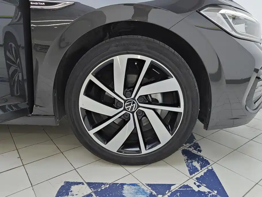 Volkswagen Sagitar 2024