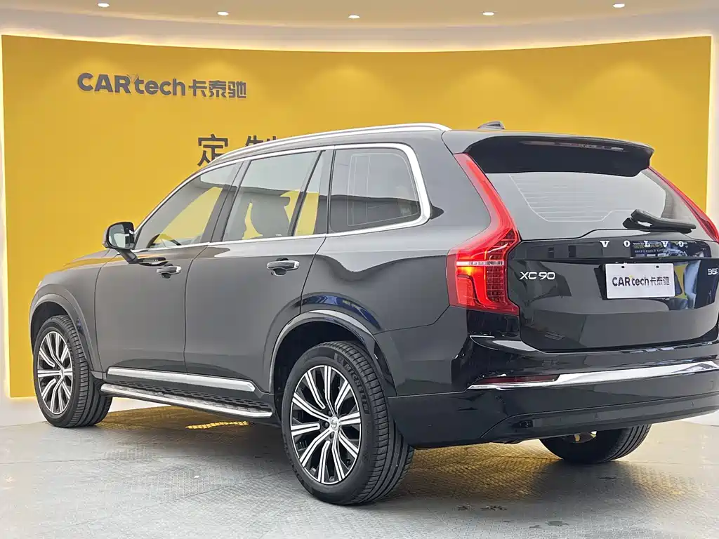 Volvo XC90 2023 — фото 29