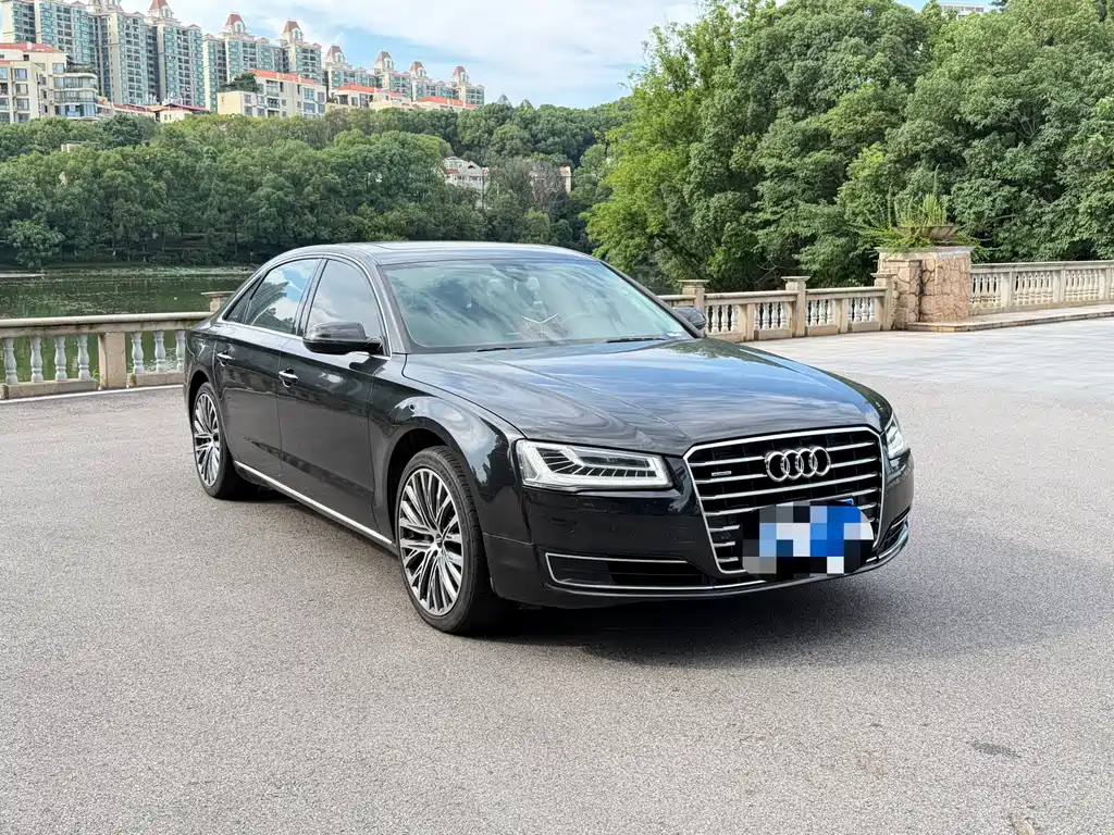 Audi A8 2016