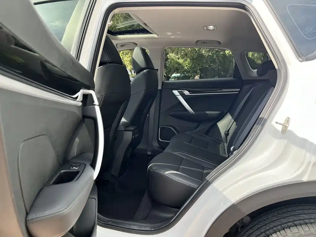 Geely Binyue 2025