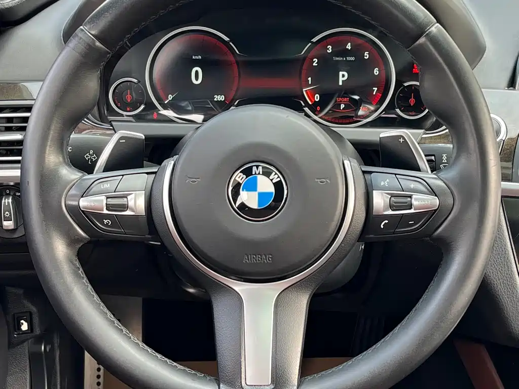 BMW 6 Series 2015 — фото 38
